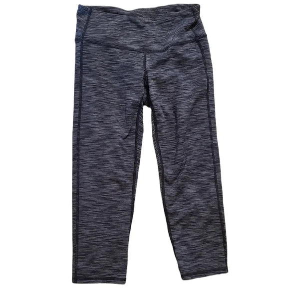 Athleta Energy chaturanga Capri pants - Picture 2 of 7